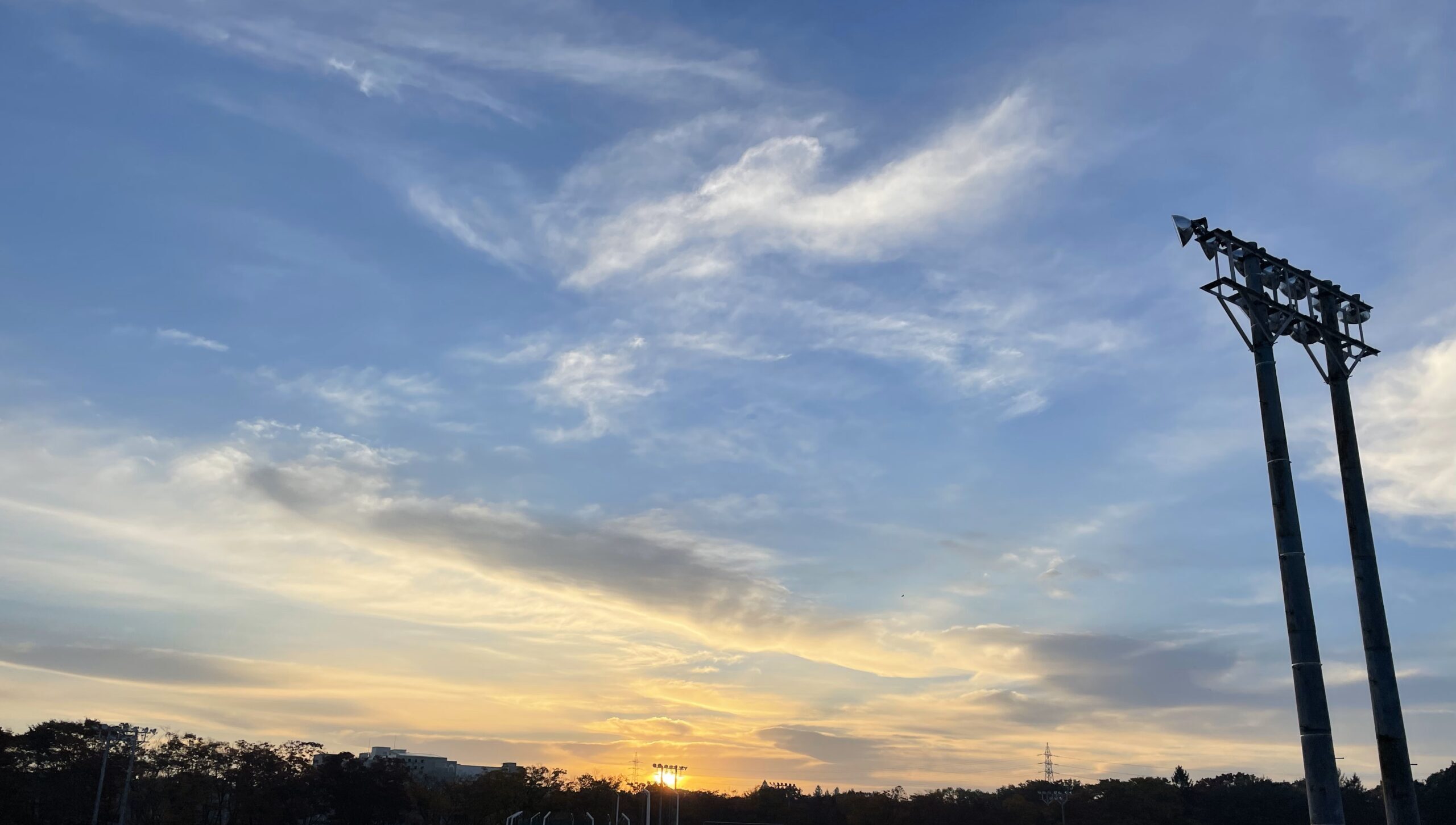 陸上競技場_夕焼け